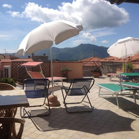 Gli Angeli Agriturismo Villa Cisano sul Neva Dış mekan fotoğraf