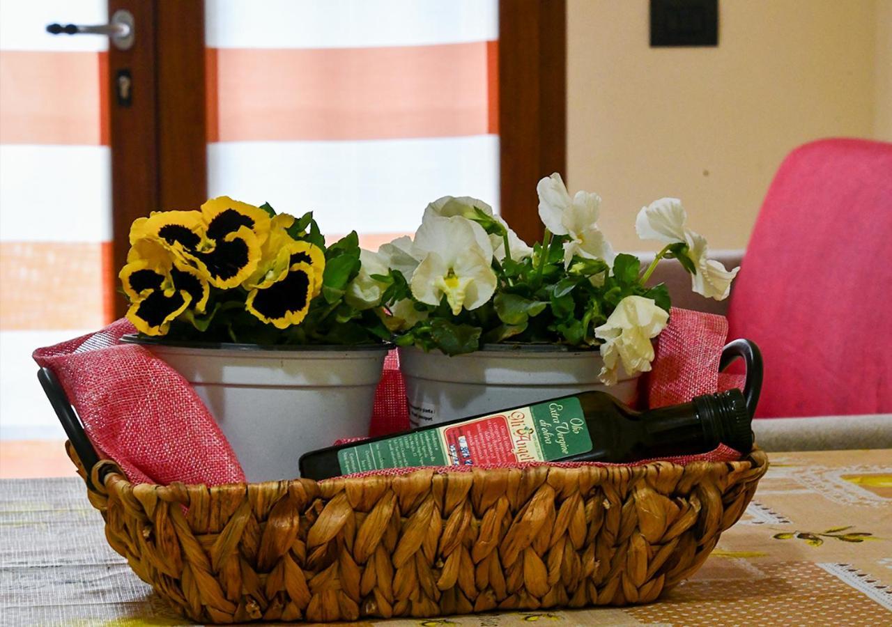 Gli Angeli Agriturismo Villa Cisano sul Neva Dış mekan fotoğraf